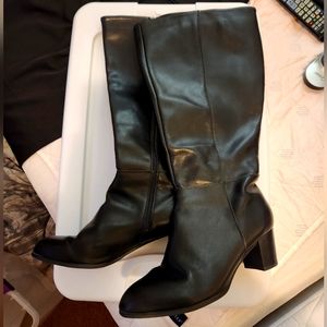 Wide-calf, black leather, zipper boots